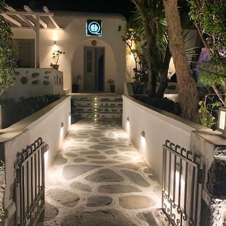 Eleven Rooms Mykonos Town Exterior photo